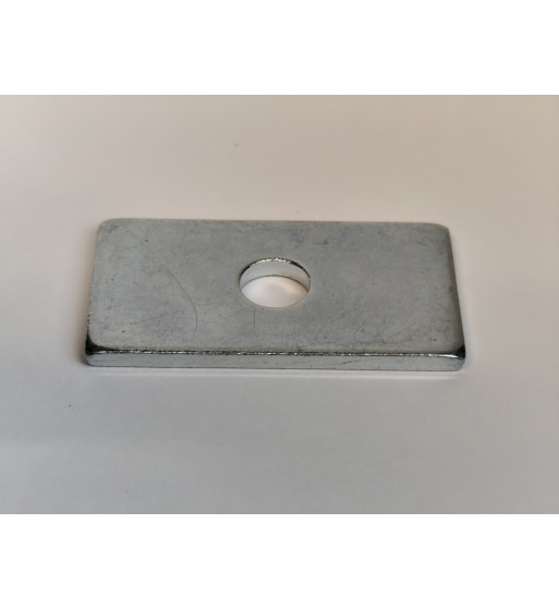 M8 Podkładka prostokątna 45x25 50szt.